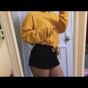 🌼yellow long sleeve sweater🌼